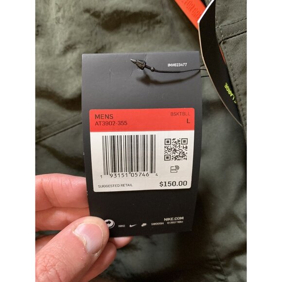 Nike Lebron James Protect Therma Jacket Sequoia Green AT3902 355 Men’s Sz L - Picture 6 of 12